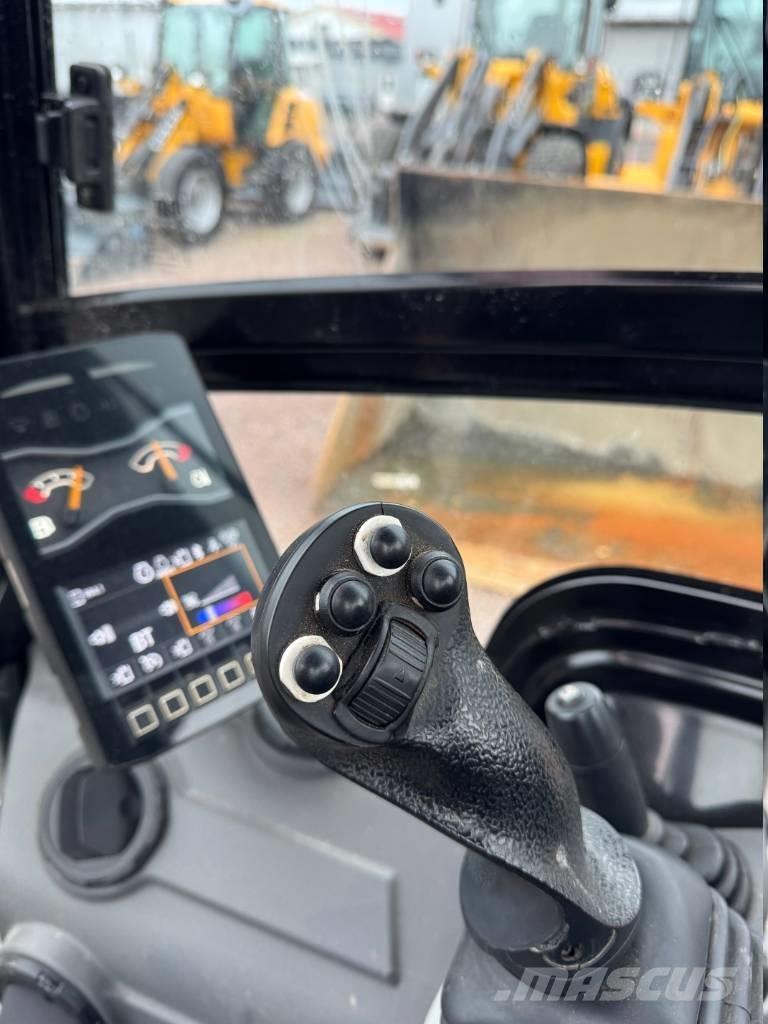 CAT 301.8 Minigraafmachines < 7t