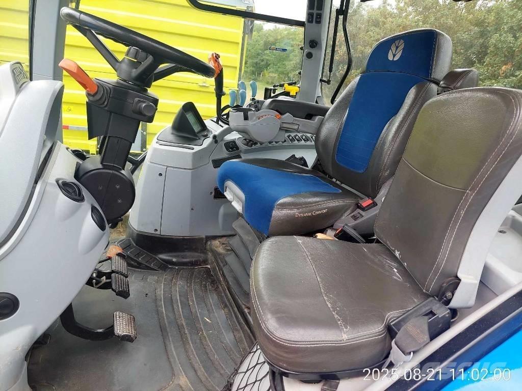 New Holland T 7.230 Tractoren