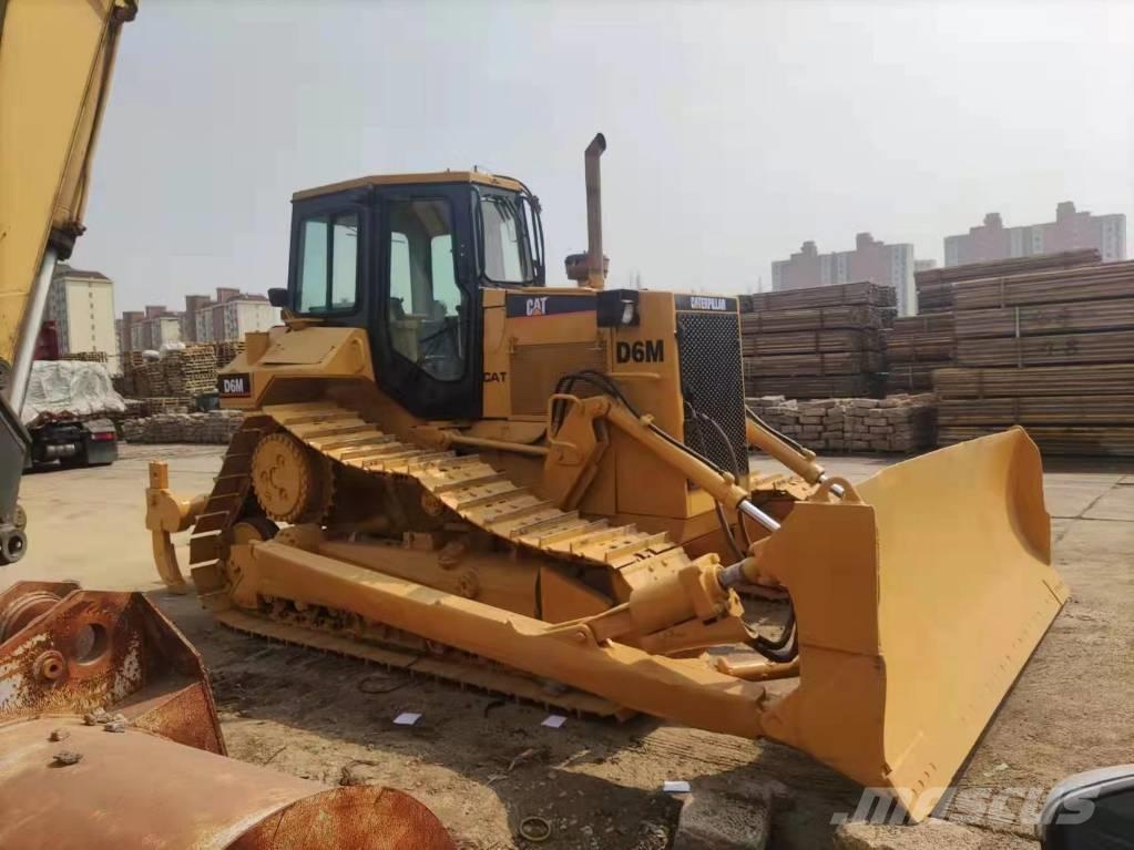 CAT D 6M Rupsdozers