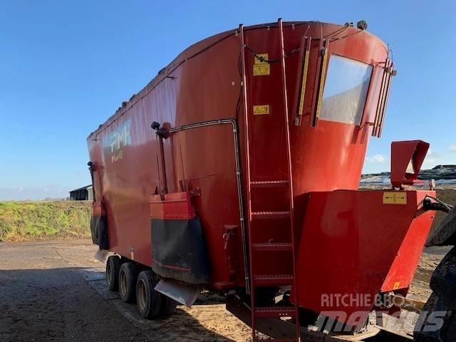 RMH Mixell TRIO 45 Voermachines