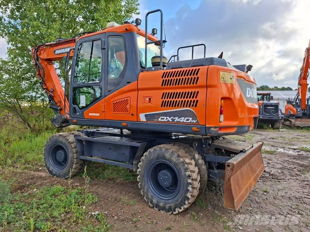 Doosan DX140W-5 Wielgraafmachines