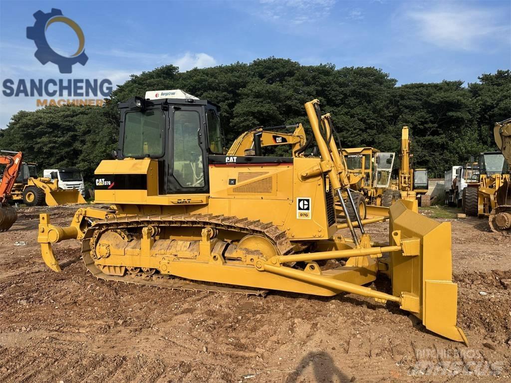CAT D7G Rupsdozers