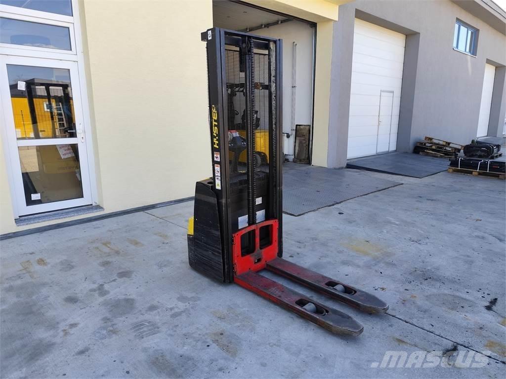 Hyster S1.0E Zelfrijdende stapelaars