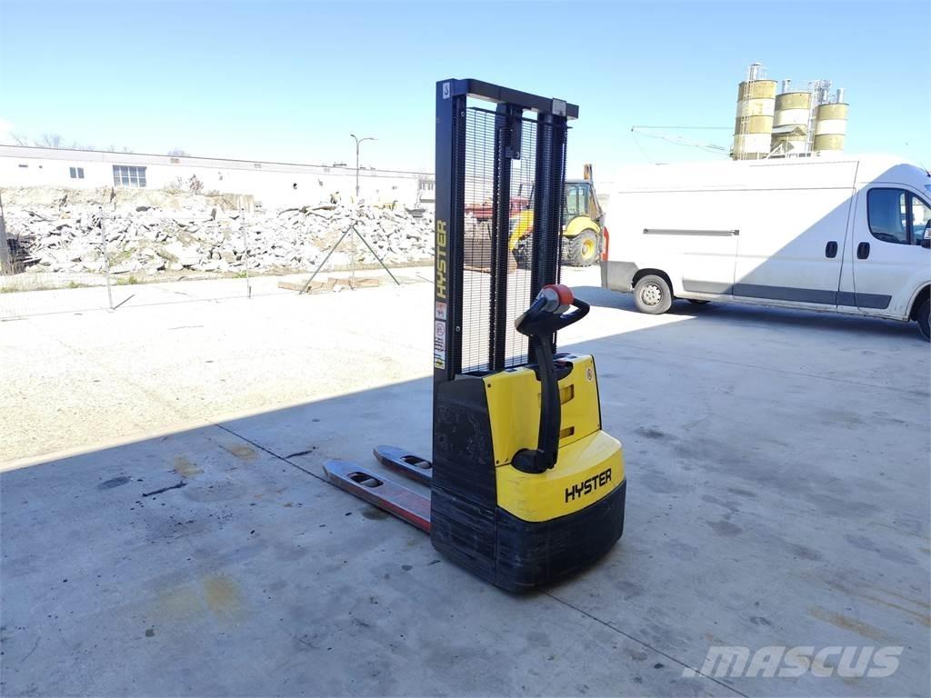 Hyster S1.0E Zelfrijdende stapelaars