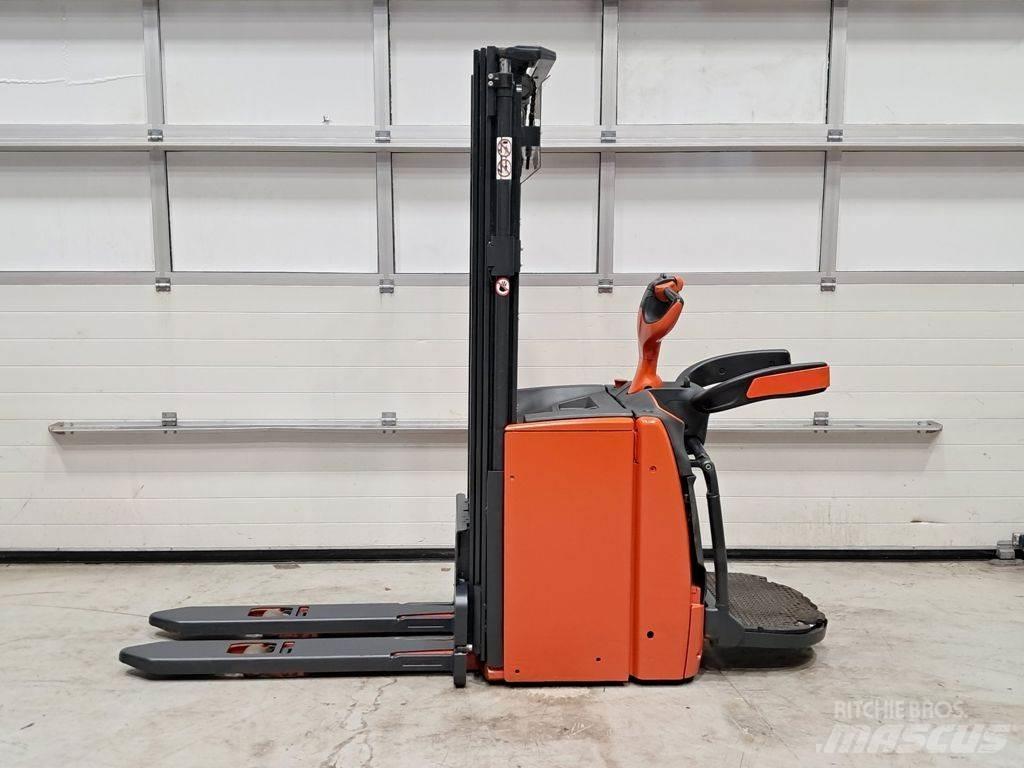 Linde L14 AP Meeloop stapelaar