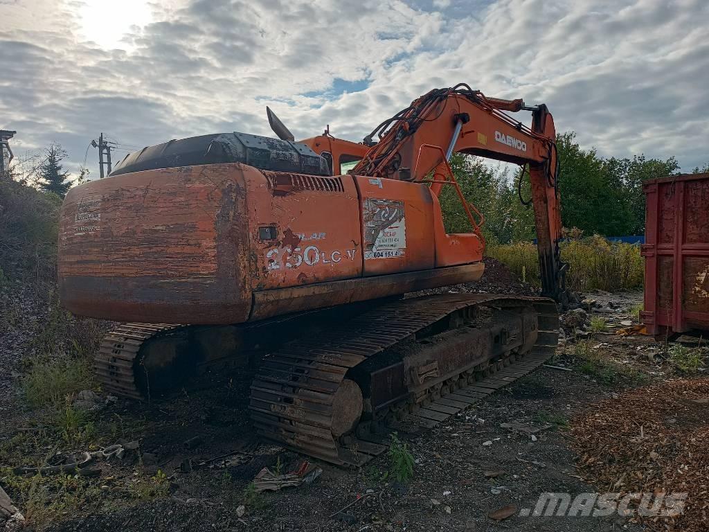 Daewoo S-250 LC-V Rupsgraafmachines