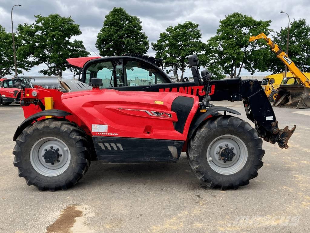 Manitou 841-145 PS + Tractoren