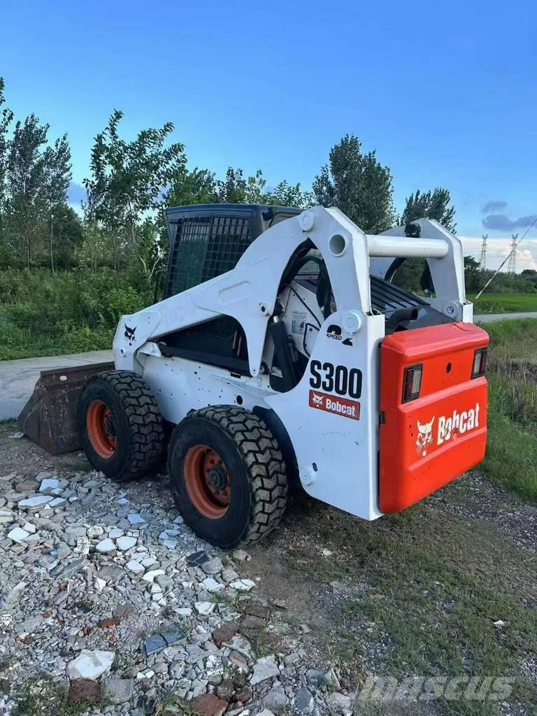 Bobcat S 300 Schrankladers