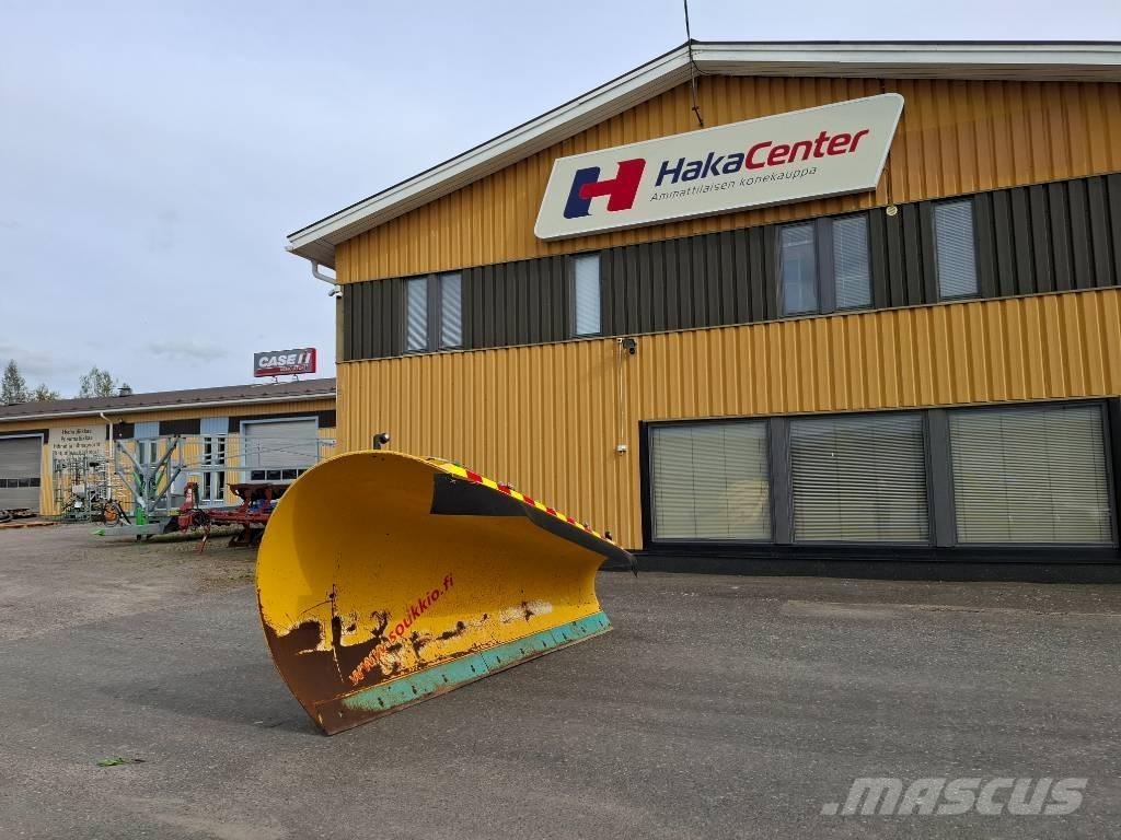 Soukkio AK 3400 Sneeuwschuivers en -ploegen