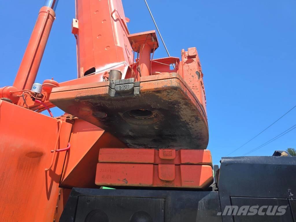 Liebherr LTM 1090-2 Kranen voor alle terreinen