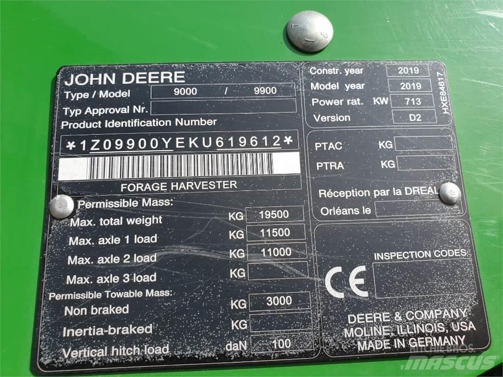 John Deere 9900 Getrokken veldhakselaar