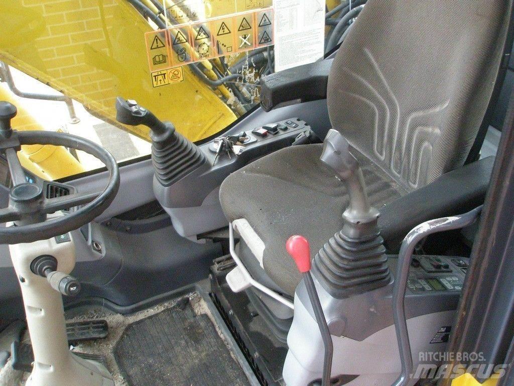 Komatsu PW140-7 Wielgraafmachines