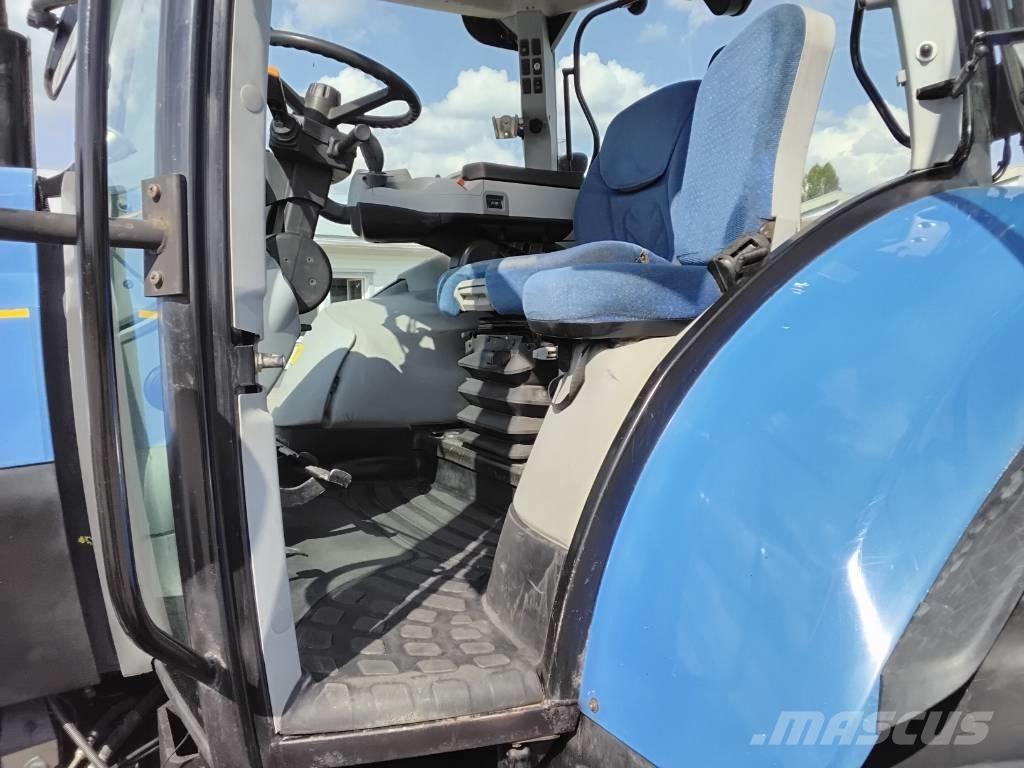 New Holland T6090 Tractoren
