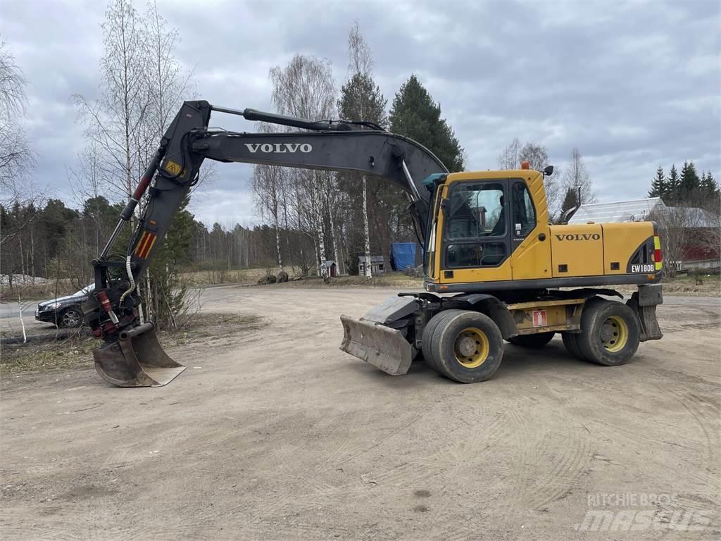 Volvo EW 180 B Wielgraafmachines