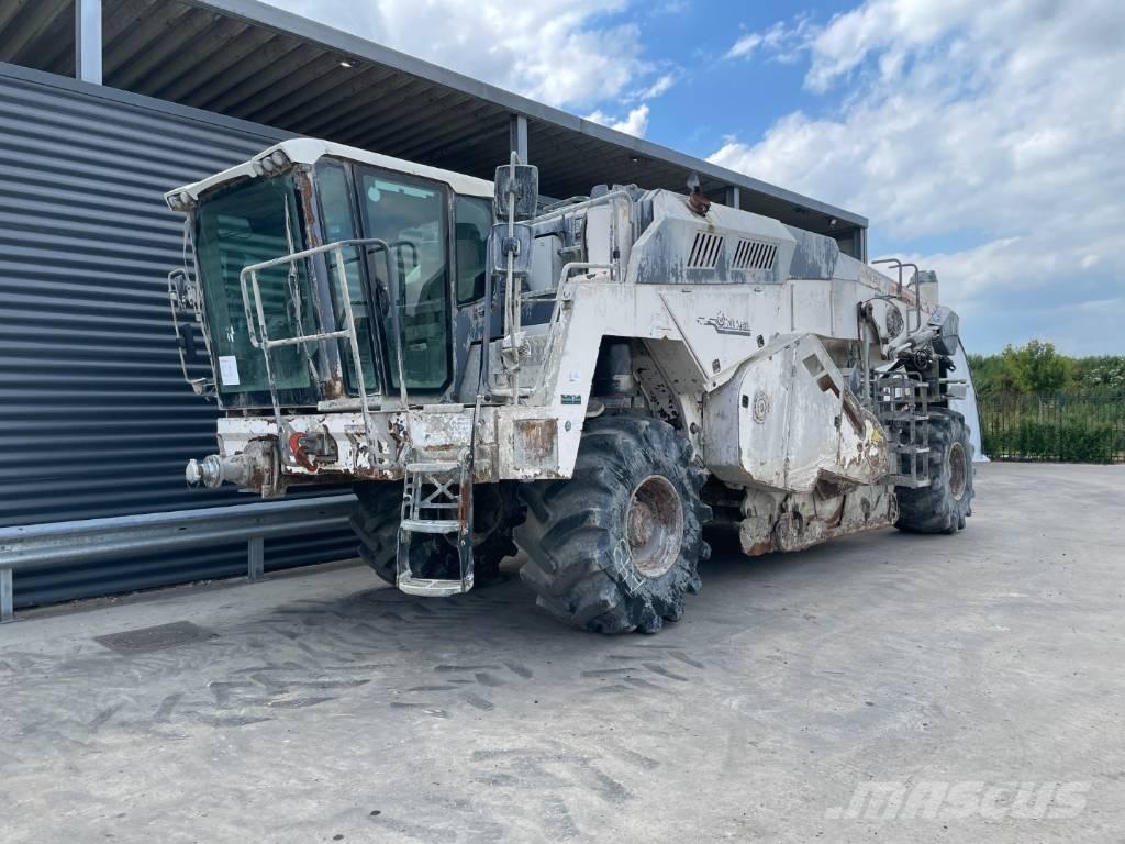 Wirtgen WR 240i Asfalt recyclers