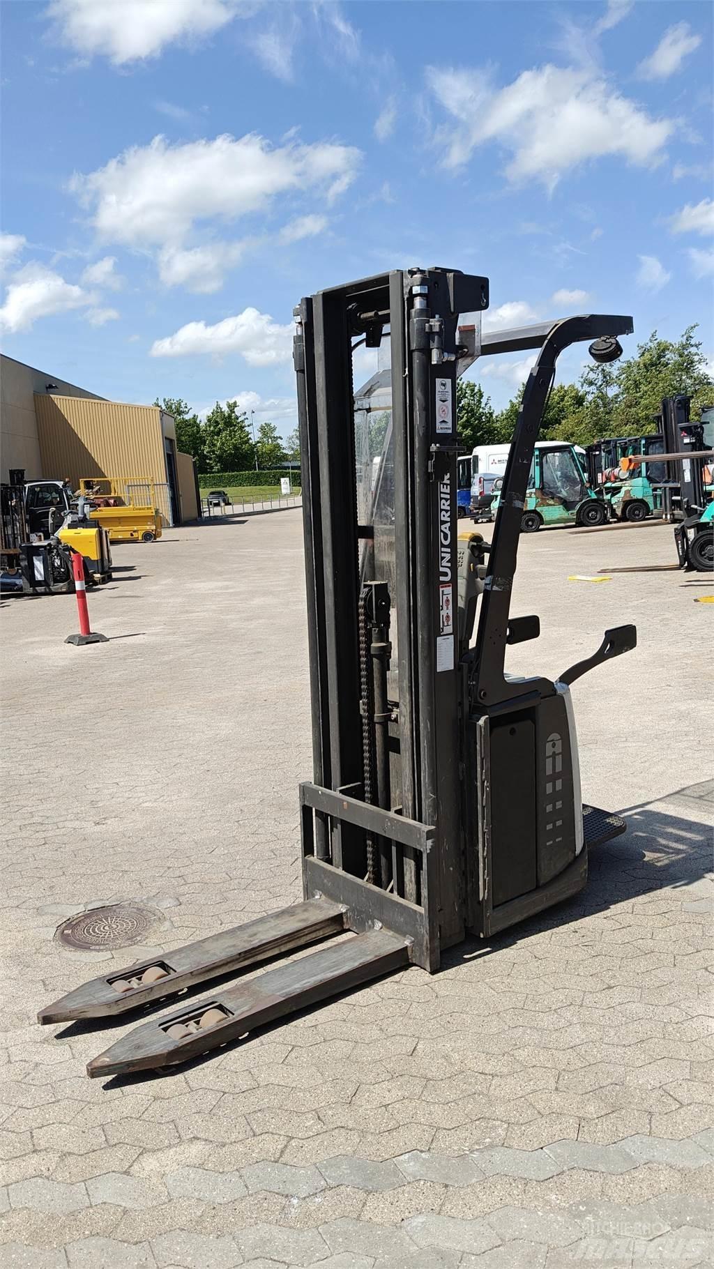 Atlet PSP160 Pallettruck met meerij platform