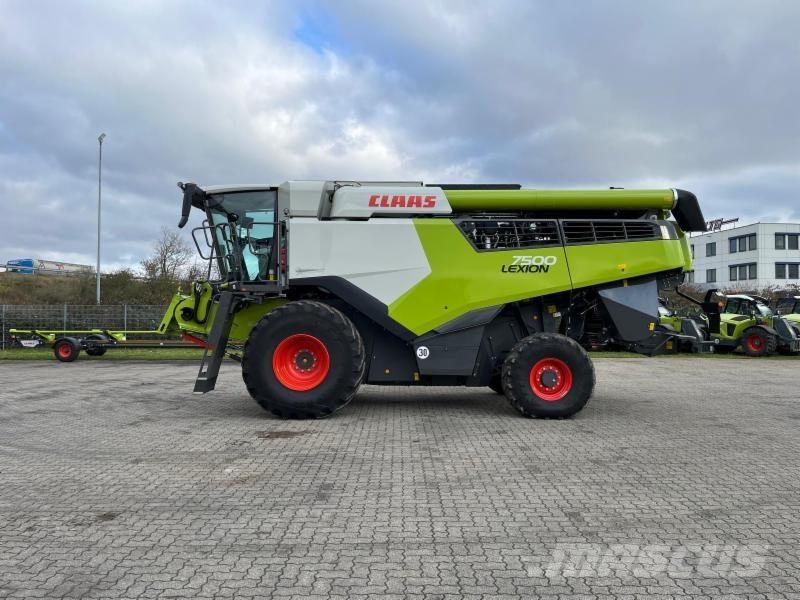 CLAAS LEXION 7500 Maaidorsmachines