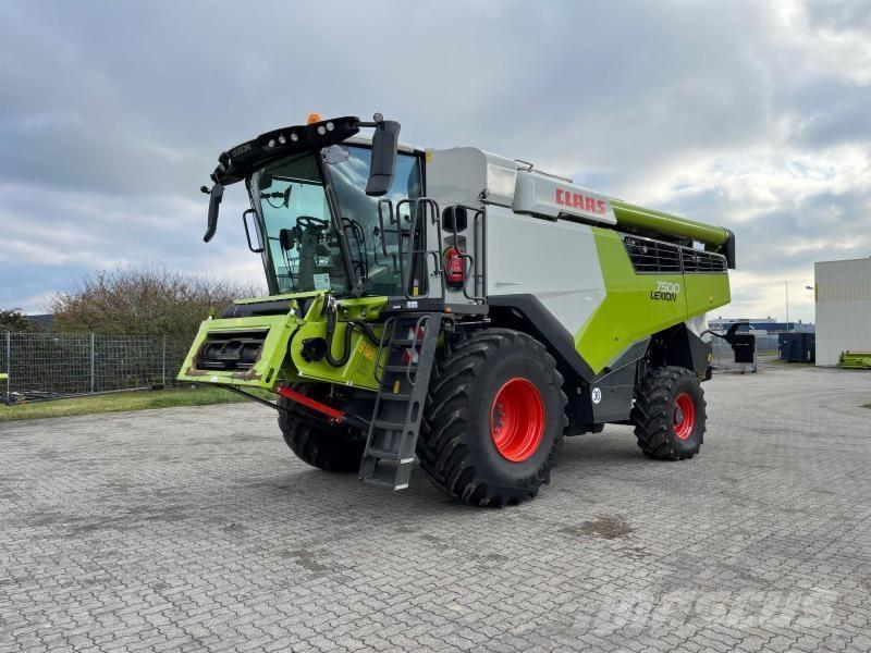 CLAAS LEXION 7500 Maaidorsmachines