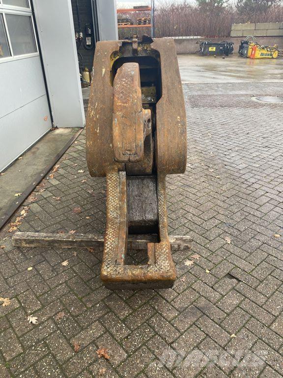 Genesis GXP 400R Scharen