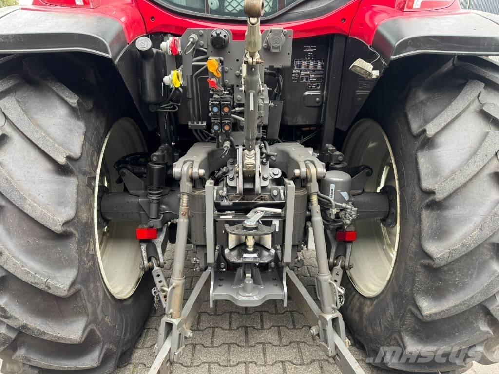 Valtra G105 H Tractoren