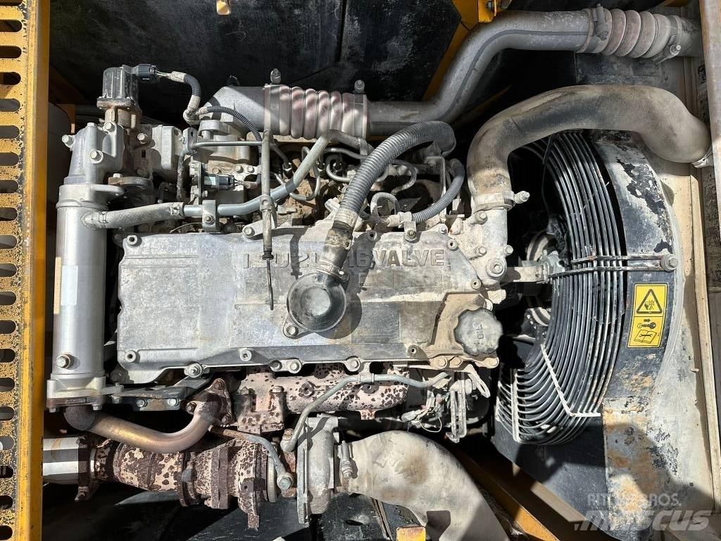 JCB JS 240 N LC Rupsgraafmachines
