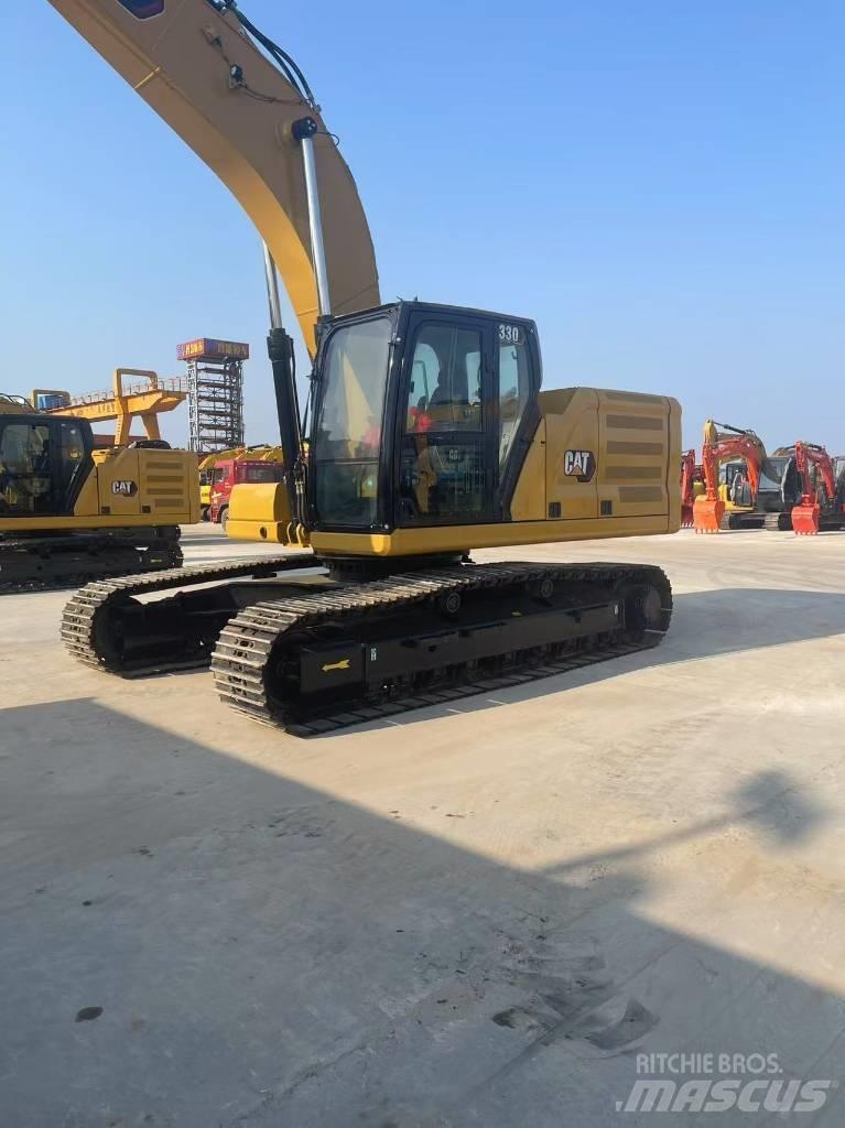CAT 330 Rupsgraafmachines
