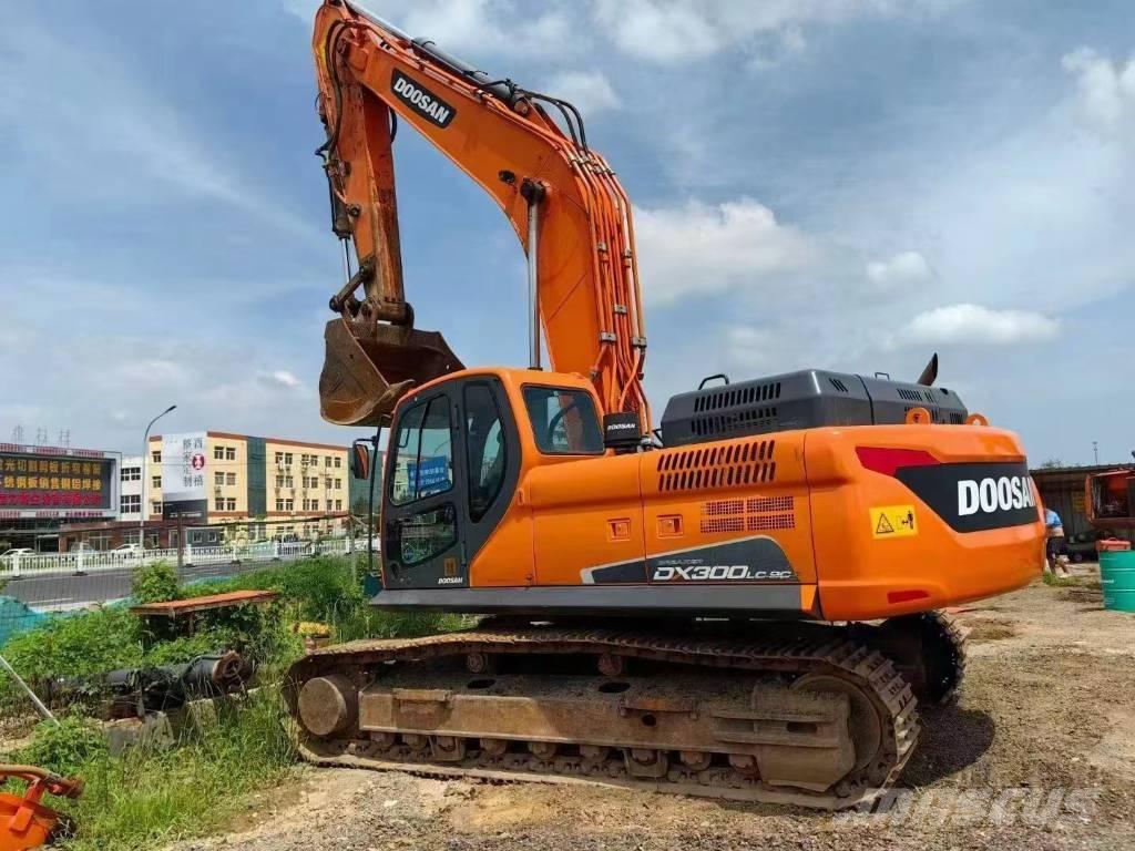 Doosan DX 300 LC Rupsgraafmachines