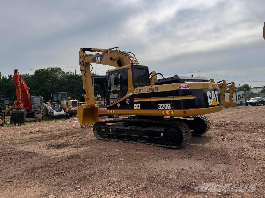 CAT 320B Rupsgraafmachines