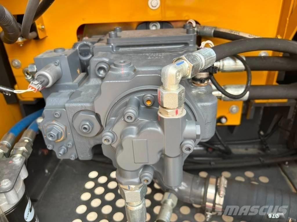 XCMG XE135GA Rupsgraafmachines