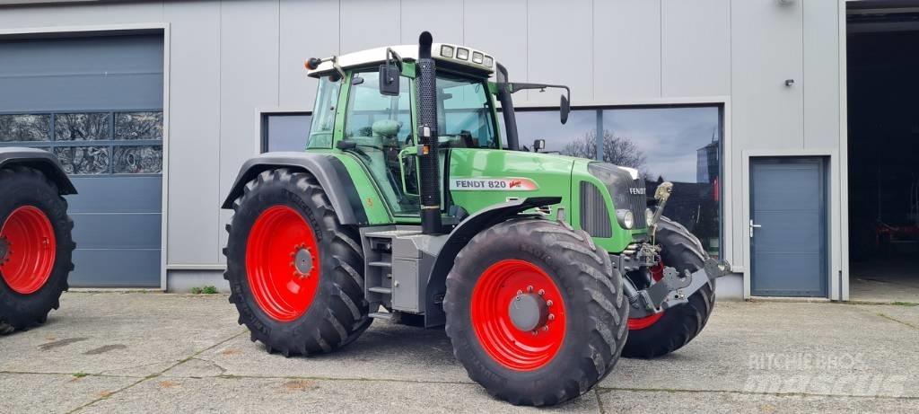 Fendt 820 Vario TMS Tractoren