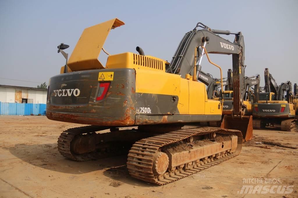 Volvo EC250 Rupsgraafmachines