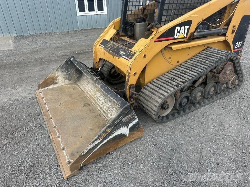 CAT 247 Schrankladers