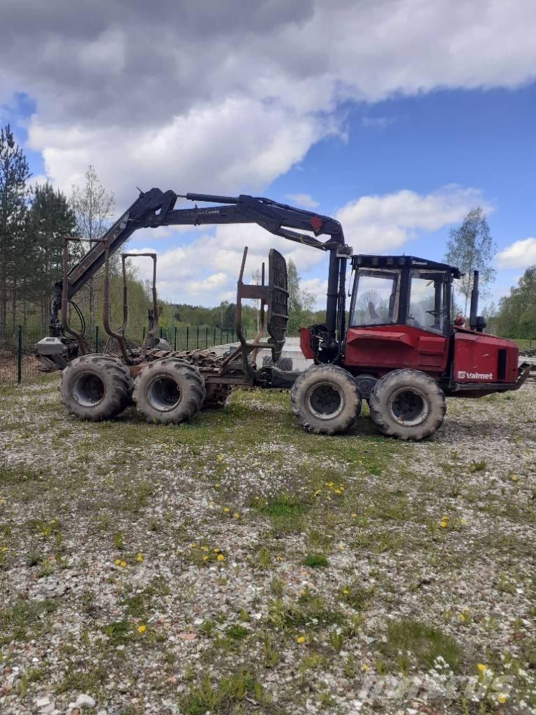 Valmet 820 Uitrijwagens