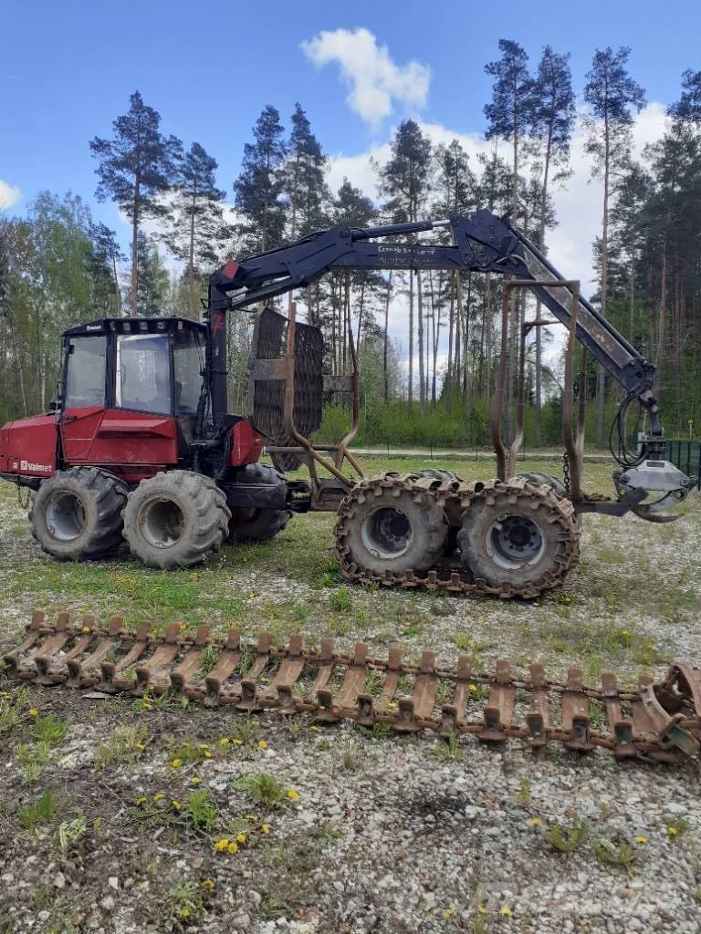 Valmet 820 Uitrijwagens