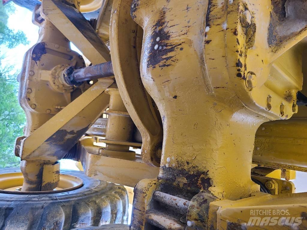CAT 725 Knik dumptrucks