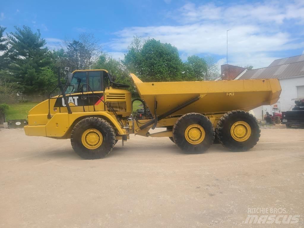 CAT 725 Knik dumptrucks