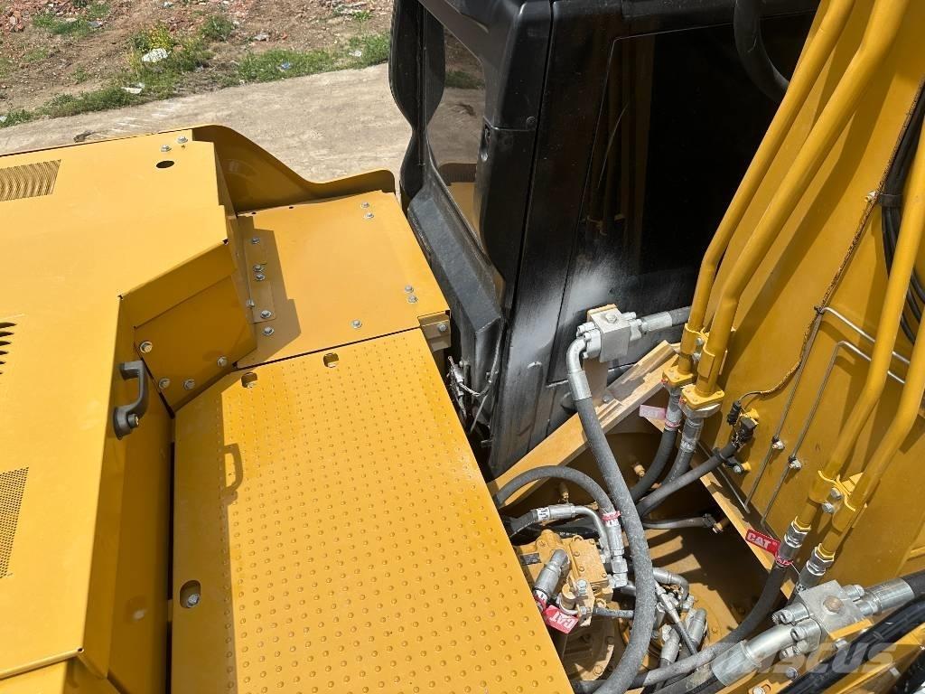 CAT 330 Rupsgraafmachines
