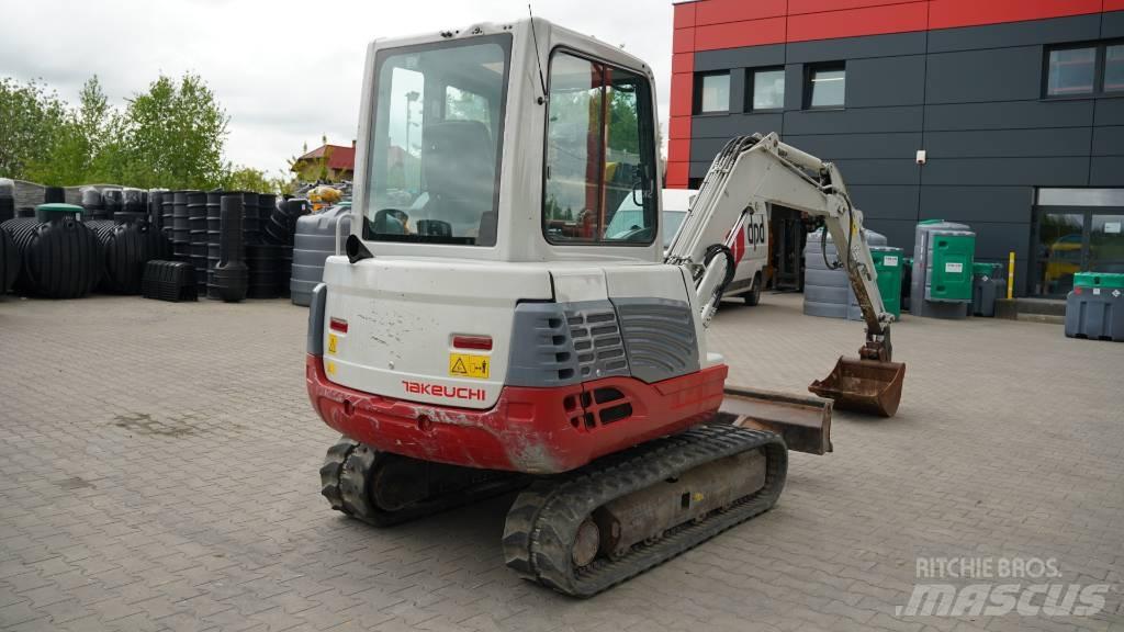 Takeuchi TB 235 Minigraafmachines < 7t