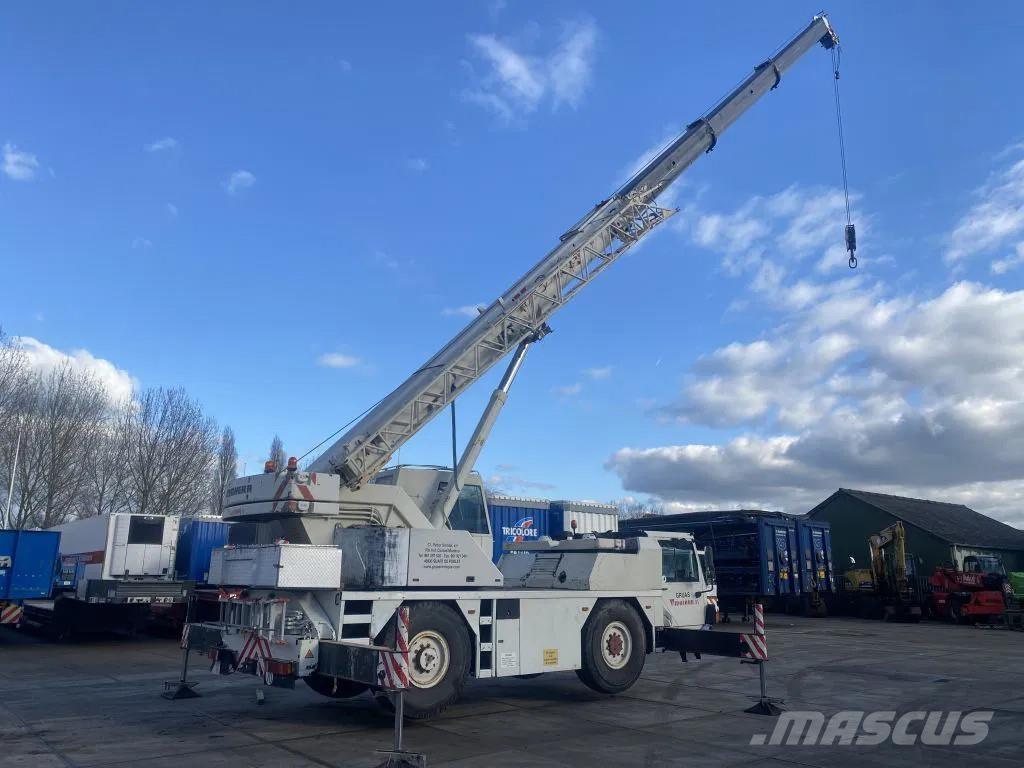 Liebherr LTM1030 Kranen voor alle terreinen