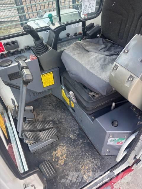 Takeuchi TB 180 FR Midigraafmachines 7t - 12t