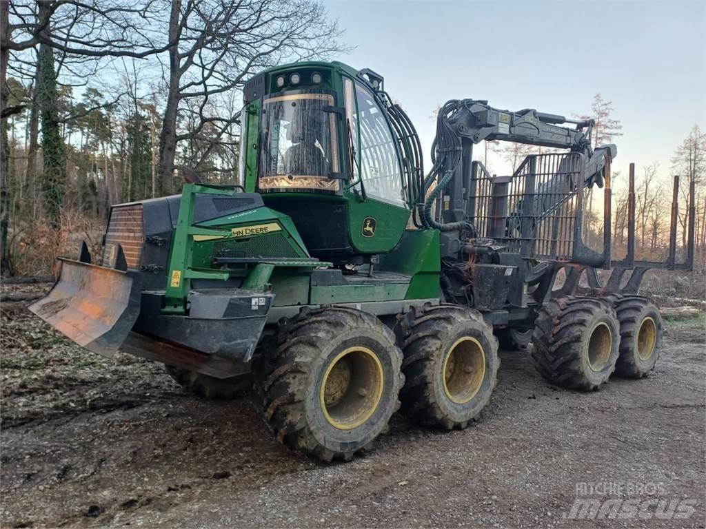 John Deere 1010 G Uitrijwagens