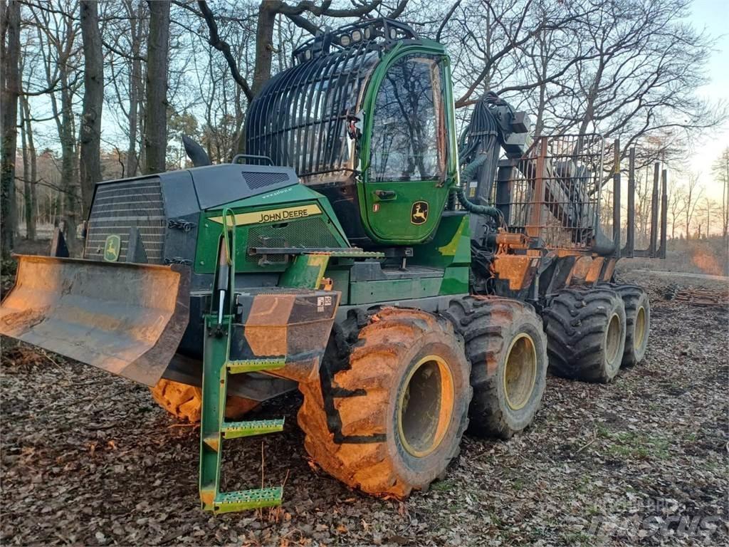 John Deere 1010 G Uitrijwagens