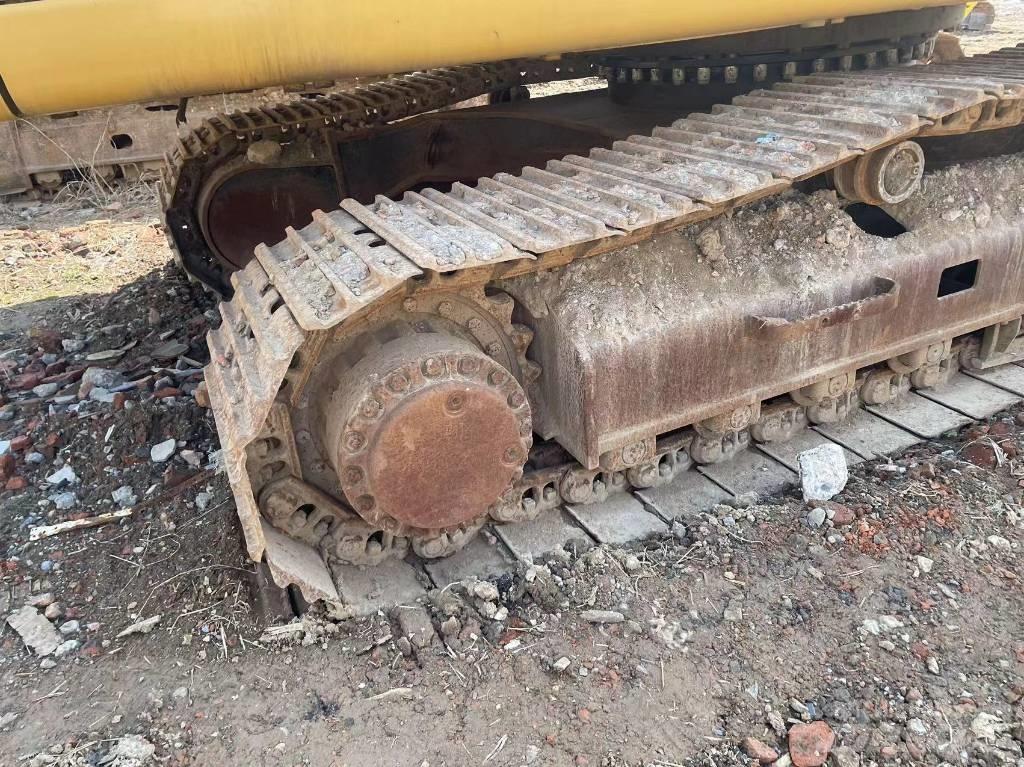 CAT 329 D Rupsgraafmachines
