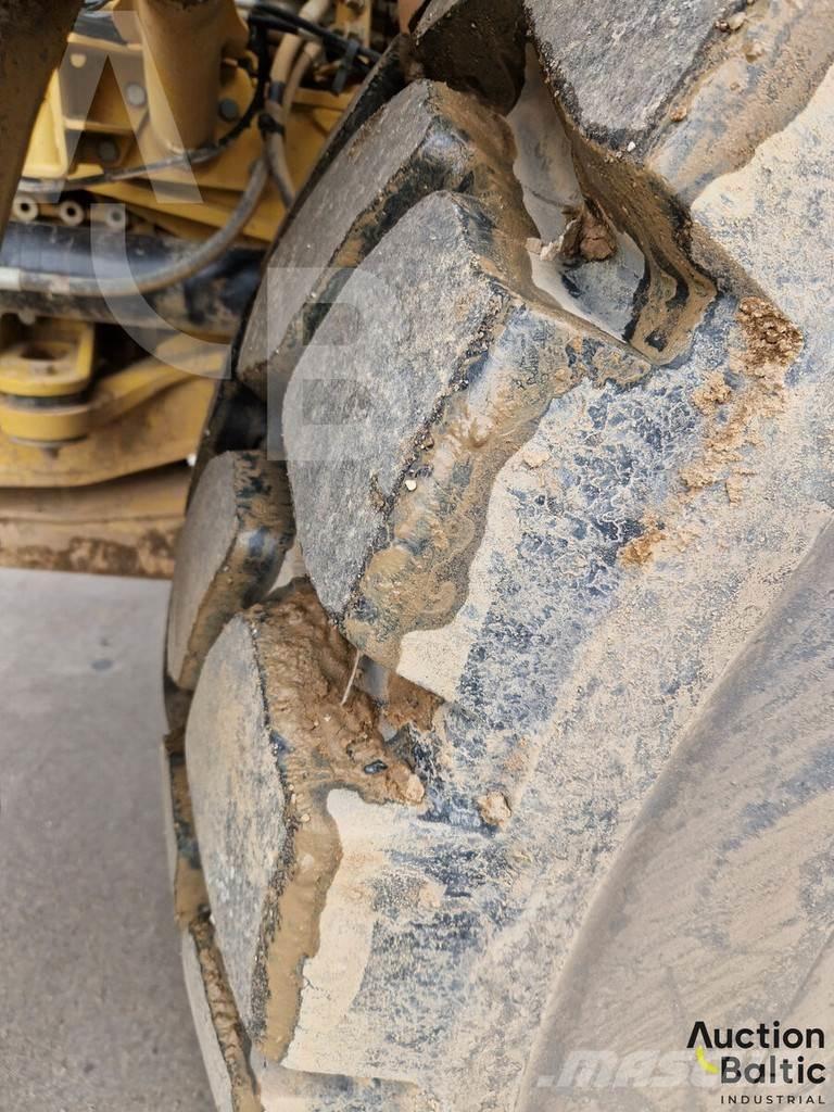 CAT 735C Knik dumptrucks