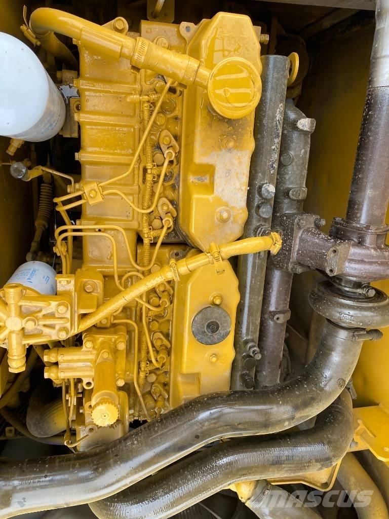 CAT 320 C Rupsgraafmachines
