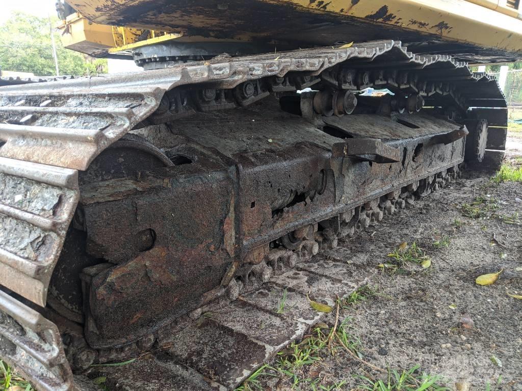 Komatsu HB215 LC-1 Rupsgraafmachines