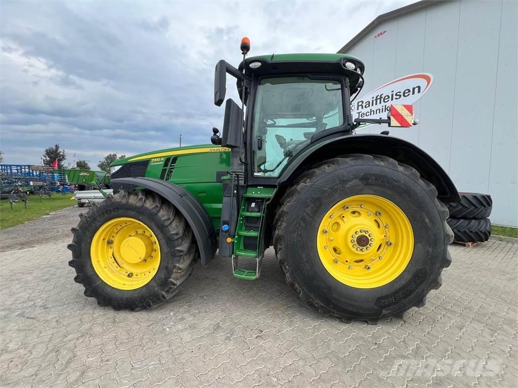 John Deere 7310 R Tractoren