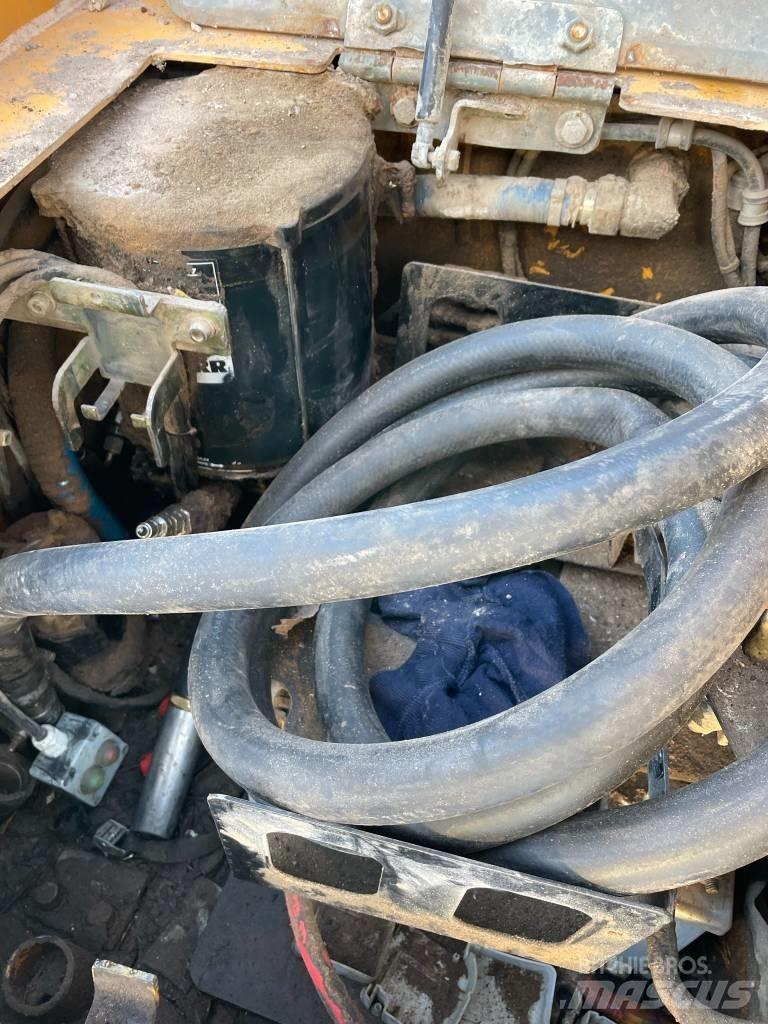 Liebherr R 926 LC Rupsgraafmachines