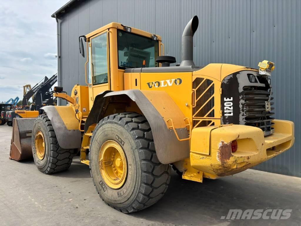 Volvo L120E Wielladers