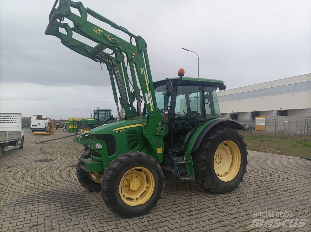 John Deere 5090 R Tractoren